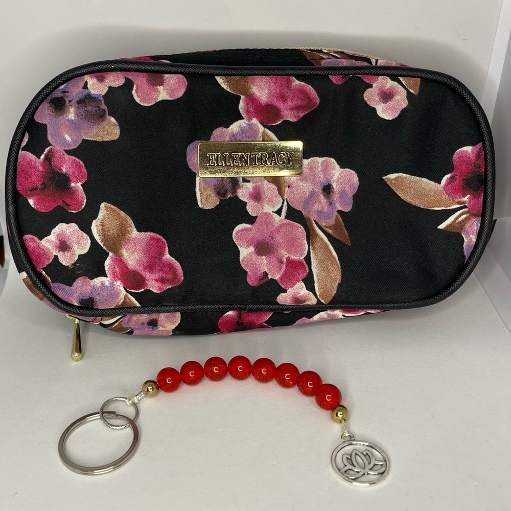 Ellen Tracy Makeup Pouch